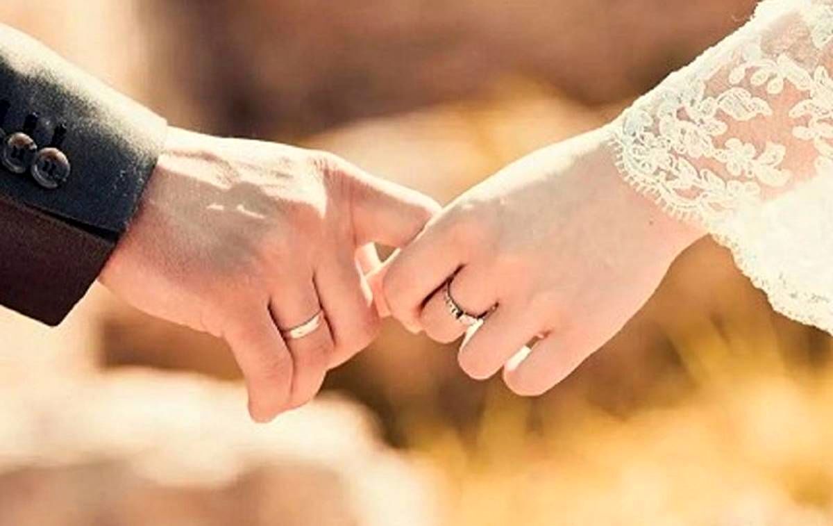 آیا جمله «با خودش زندگی می‌کنم نه خانواده‌اش»، تفکر درستی است؟
