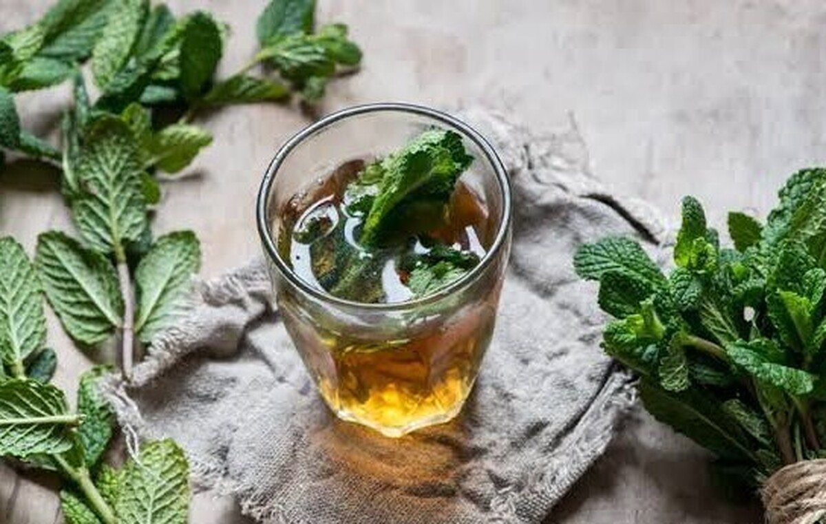 کاهش دردهای قاعدگی با نوشیدن یک فنجان چای نعناع فلفلی + طرز تهیه