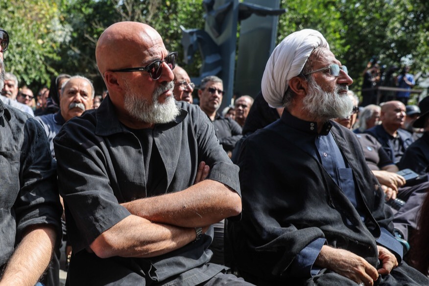 هنرمندانی که در مراسم تشییع پیکر و خاکسپاری اکبر عبدی حضور داشتند + تصاویر هنرمندانی که در مراسم تشییع پیکر و خاکسپاری اکبر عبدی حضور داشتند + تصاویر
