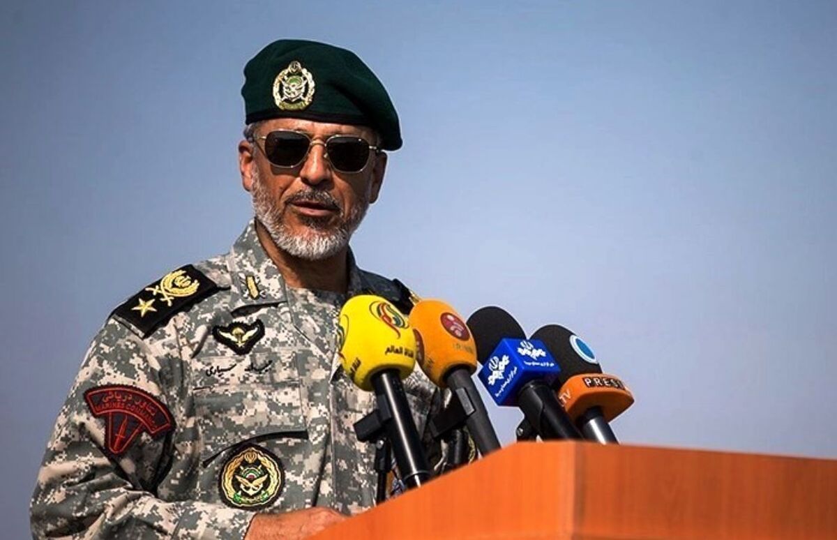 هشدار دریادار سیاری: بدون اجازه ایران هیچ تحرکی در تنگه هرمز انجام نمی‌شود