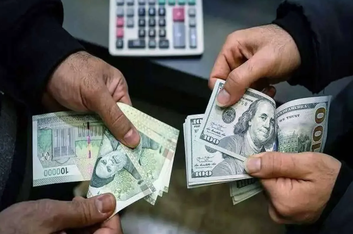 تحلیل کارشناس آمریکایی: کاهش ۴۲ درصدی سرعت سقوط ریال ایران، نشان از شکست کارزار اقتصادی است