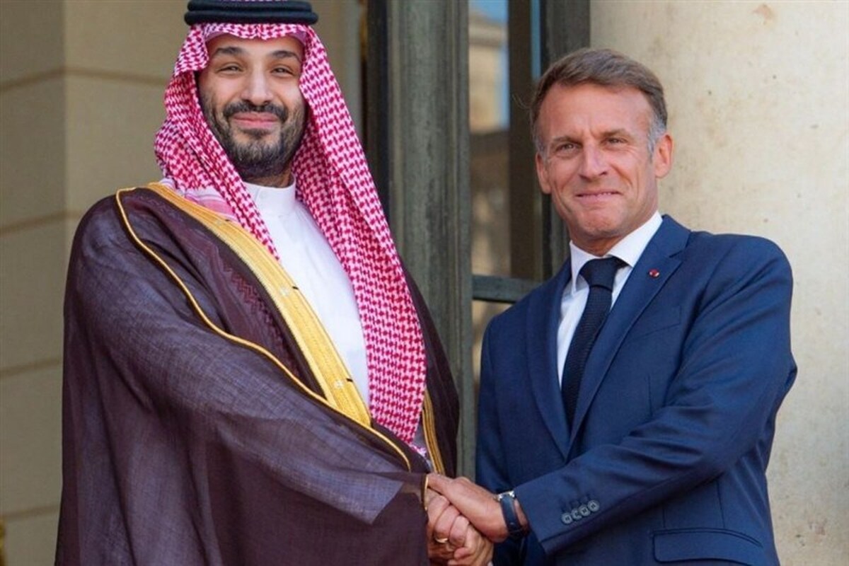 استقبال ماکرون از بن‌سلمان در کاخ الیزه