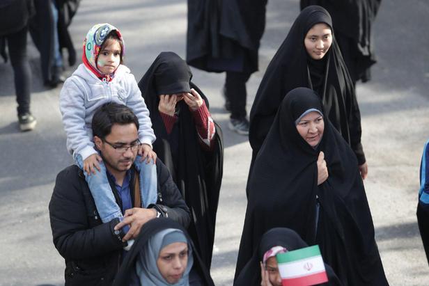 همایش پیاده روی بزرگ خانوادگی در مشهد +تصاویر