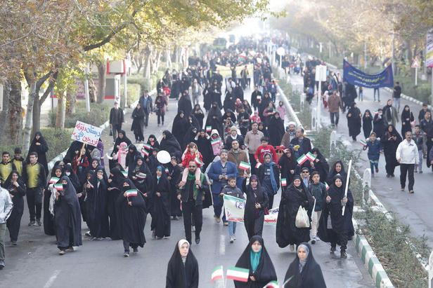 همایش پیاده روی بزرگ خانوادگی در مشهد +تصاویر