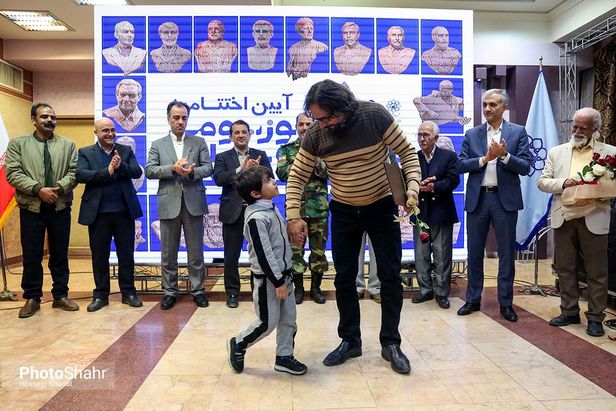 ادای دین به مشاهیر شهر