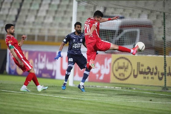 گزارش تصویری دیدار پرسپولیس و هوادار تهران