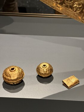 نمایش شمشیر اردشیر هخامنشی برای نخستین بار+ فیلم و عکس