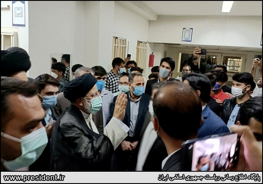 درباره افطار رئیس‌جمهور با دانشجویان افغانستانی در خوابگاه دانشگاه خوارزمی کرج + تصاویر