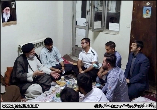 درباره افطار رئیس‌جمهور با دانشجویان افغانستانی در خوابگاه دانشگاه خوارزمی کرج + تصاویر