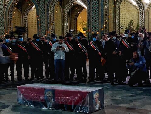 تشییع پیکر مرحوم طالب زاده در حرم مطهر رضوی + فیلم و عکس