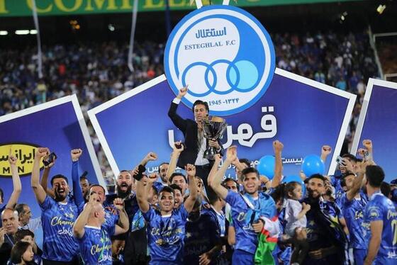 گزارش تصویری جشن قهرمانی استقلال در لیگ برتر با حضور هواداران