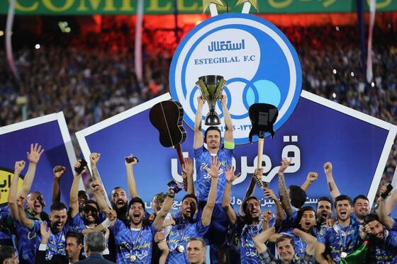 گزارش تصویری جشن قهرمانی استقلال در لیگ برتر با حضور هواداران