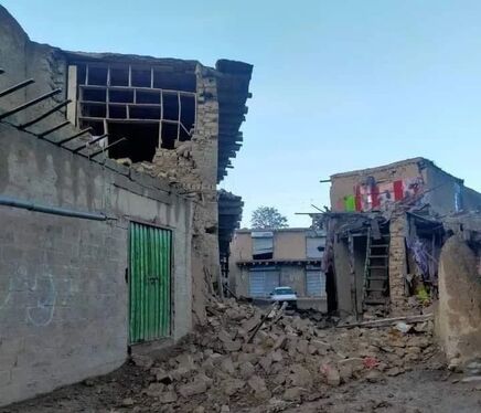 زلزله ۶.۱ ریشتری در جنوب شرق افغانستان | رویترز: شمار قربانیان زمین‌لرزه به ۹۵۰ نفر رسید + فیلم