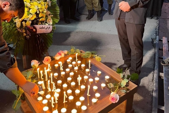 همدردی دانشجویان ایرانی با مردم افغانستان + عکس