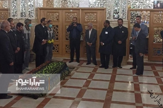 پیکر دکتر مهدوی دامغانی در حرم مطهر رضوی تشییع و به خاک سپرده شد + فیلم و تصاویر