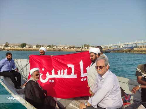 شنای ۳۰ شناگر جانباز در سالروز حمله آمریکا به هواپیمای مسافربری ایرانی + تصاویر