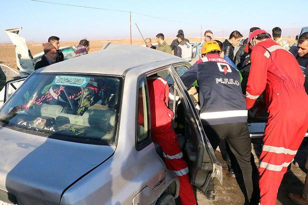 دو راننده محبوس شده در پراید در جاده گوارشک نجات یافتند