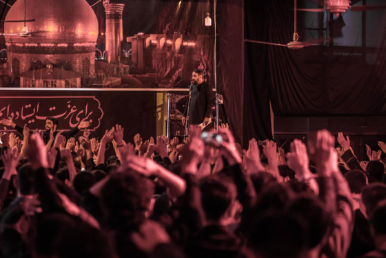 مداحی پرشور محمدحسین پویانفر در کابل + فیلم و عکس