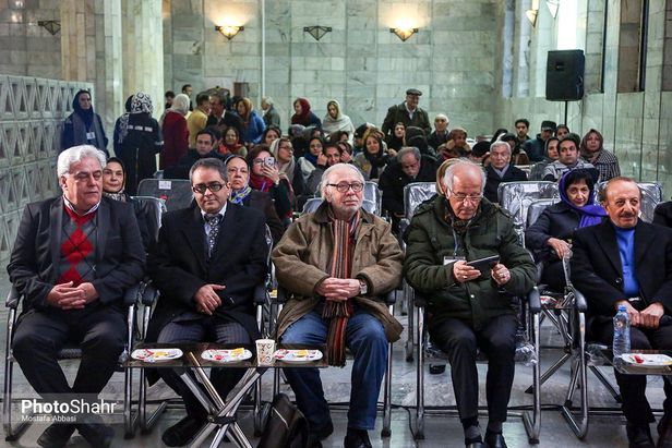 شاهنامه‌سرایی؛ از غرب تا شرق