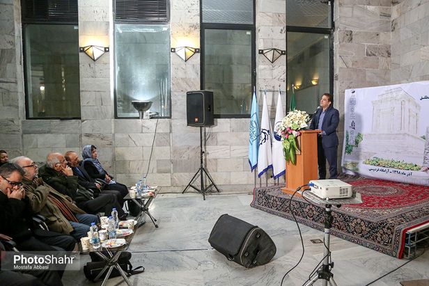 شاهنامه‌سرایی؛ از غرب تا شرق