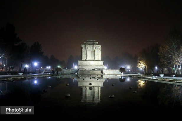 شاهنامه‌سرایی؛ از غرب تا شرق