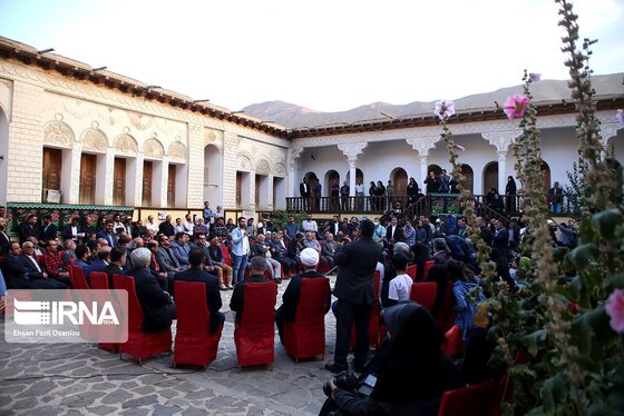 رونمایی از خودروی جدید «ایران خودرو» در منزل نیمایوشیج + عکس