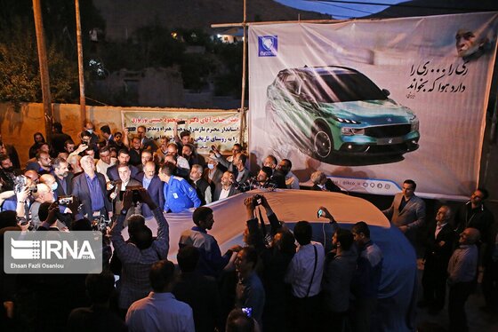 رونمایی از خودروی جدید «ایران خودرو» در منزل نیمایوشیج + عکس