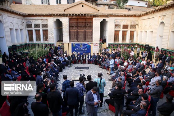 رونمایی از خودروی جدید «ایران خودرو» در منزل نیمایوشیج + عکس