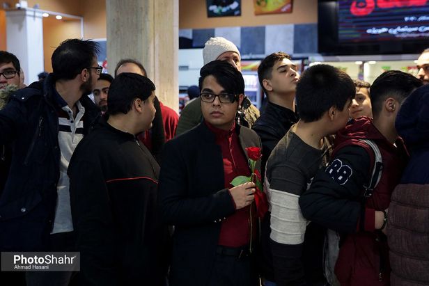 اکران انیمیشن «آخرین داستان» با حضور بهداد در سینما هویزه مشهد