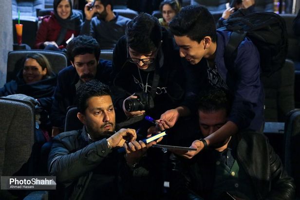 اکران انیمیشن «آخرین داستان» با حضور بهداد در سینما هویزه مشهد