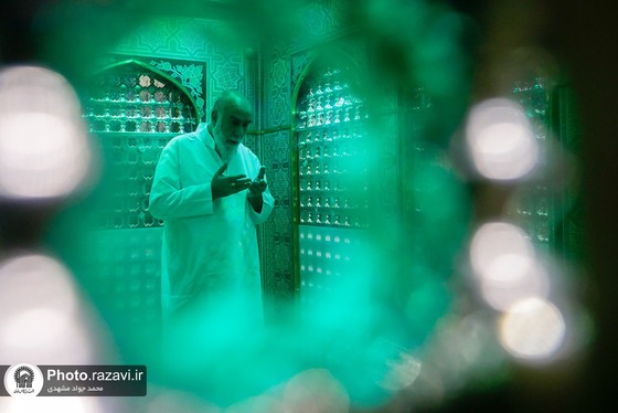 آیین غبارروبی ضریح مطهر امام رضا (ع) برگزار شد