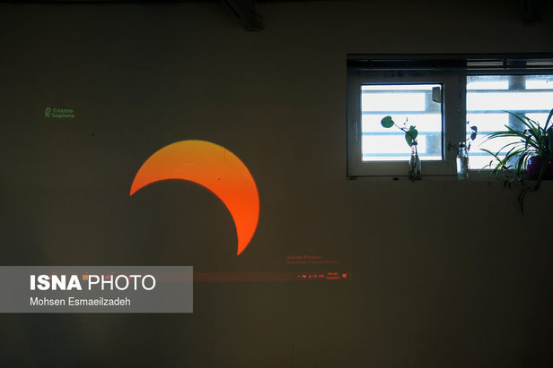 پدیده خورشیدگرفتگی ۵ دی ماه +تصاویر و ویدئو