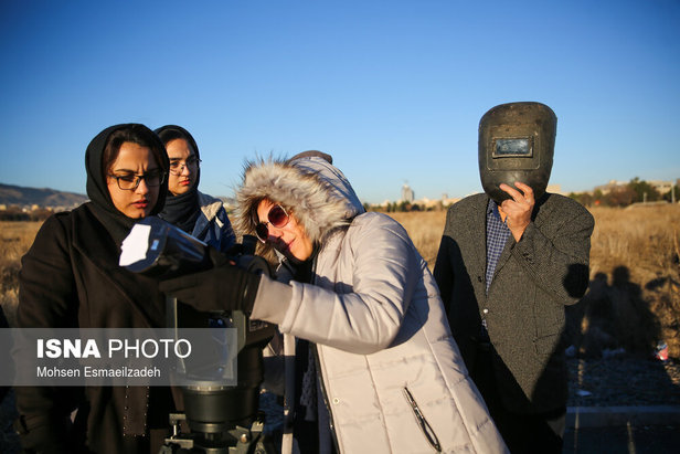 پدیده خورشیدگرفتگی ۵ دی ماه +تصاویر و ویدئو