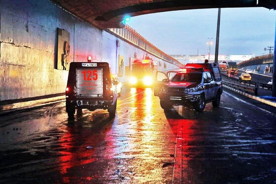 تصادف زنجیره ای زیر پل میدان جهاد مشهد + تصاویر