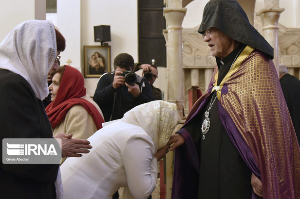مراسم آغاز سال نو میلادی در کلیسای سرکیس مقدس تهران + تصاویر