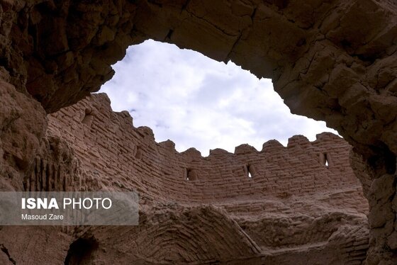 ایران زیباست | قلعه سریزد