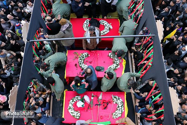 گزارش زنده از مراسم تشییع سردار سلیمانی در مشهد/ وعده ما با شهیدان مقاومت ساعت۱۴ میدان ۱۵خرداد مشهد