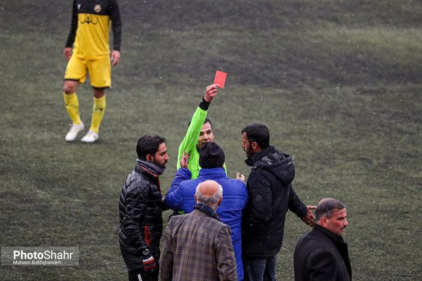 حاشیه‌های اولین شهرآورد مشهدی‌ها/ ازدعوا‌های خانوادگی تا اخراج