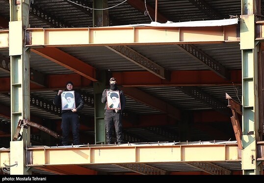 تجمع در مقابل سفارت فرانسه در اعتراض به اهانت شارلی ابدو + تصاویر