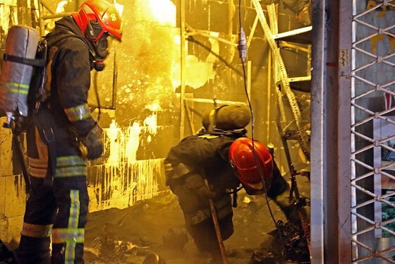 اطفای حریق ۳۰ سیلندر گاز و پیکنیک در مشهد + تصاویر