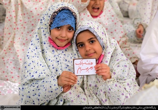 جشن تکلیف دختران در حضور رهبر معظم انقلاب + تصاویر