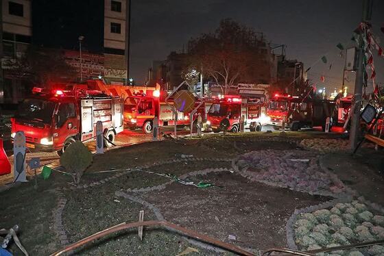 انفجار ناشی از برخورد بیل مکانیکی با لوله گاز در مشهد حادثه آفرید + ویدئو و تصاویر