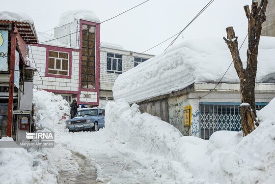 رقابت کوهرنگ و چلگرد در ارتفاع برف + عکس و فیلم