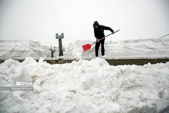 رقابت کوهرنگ و چلگرد در ارتفاع برف + عکس و فیلم