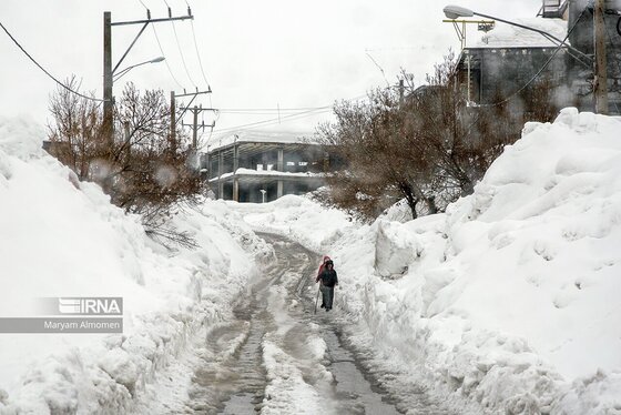 رقابت کوهرنگ و چلگرد در ارتفاع برف + عکس و فیلم