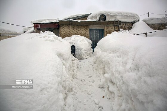 رقابت کوهرنگ و چلگرد در ارتفاع برف + عکس و فیلم