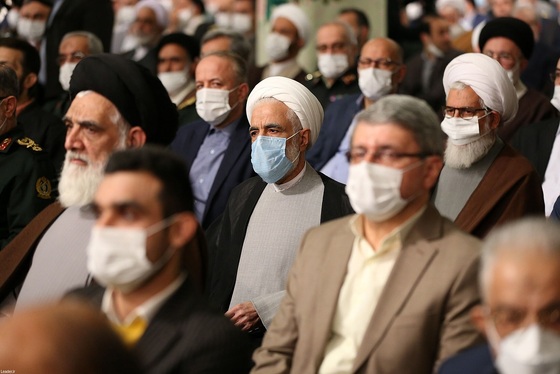 عکس | دیدار جمعی از مسئولان نظام و سفیران کشورهای اسلامی با مقام معظم رهبری