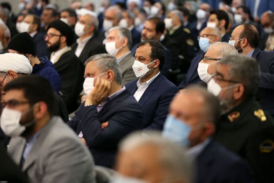 عکس | دیدار جمعی از مسئولان نظام و سفیران کشورهای اسلامی با مقام معظم رهبری