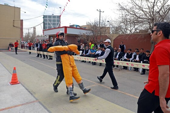 مسابقات عملیاتی ورزشی FCC (برج) آتش نشانی در مشهد برگزار شد + تصاویر
