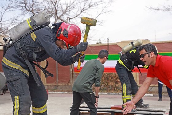 مسابقات عملیاتی ورزشی FCC (برج) آتش نشانی در مشهد برگزار شد + تصاویر